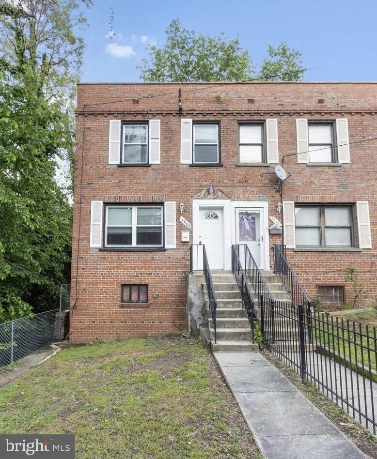 Property Photo: 4960 Just Street NE DC 20019
