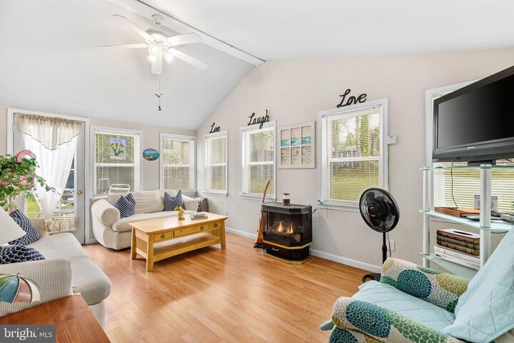 Property Photo: 54 4th Street MD 21901