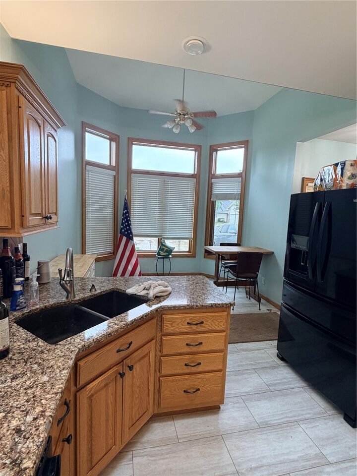 Property Photo: 633 Tiffany Drive NE IA 52402
