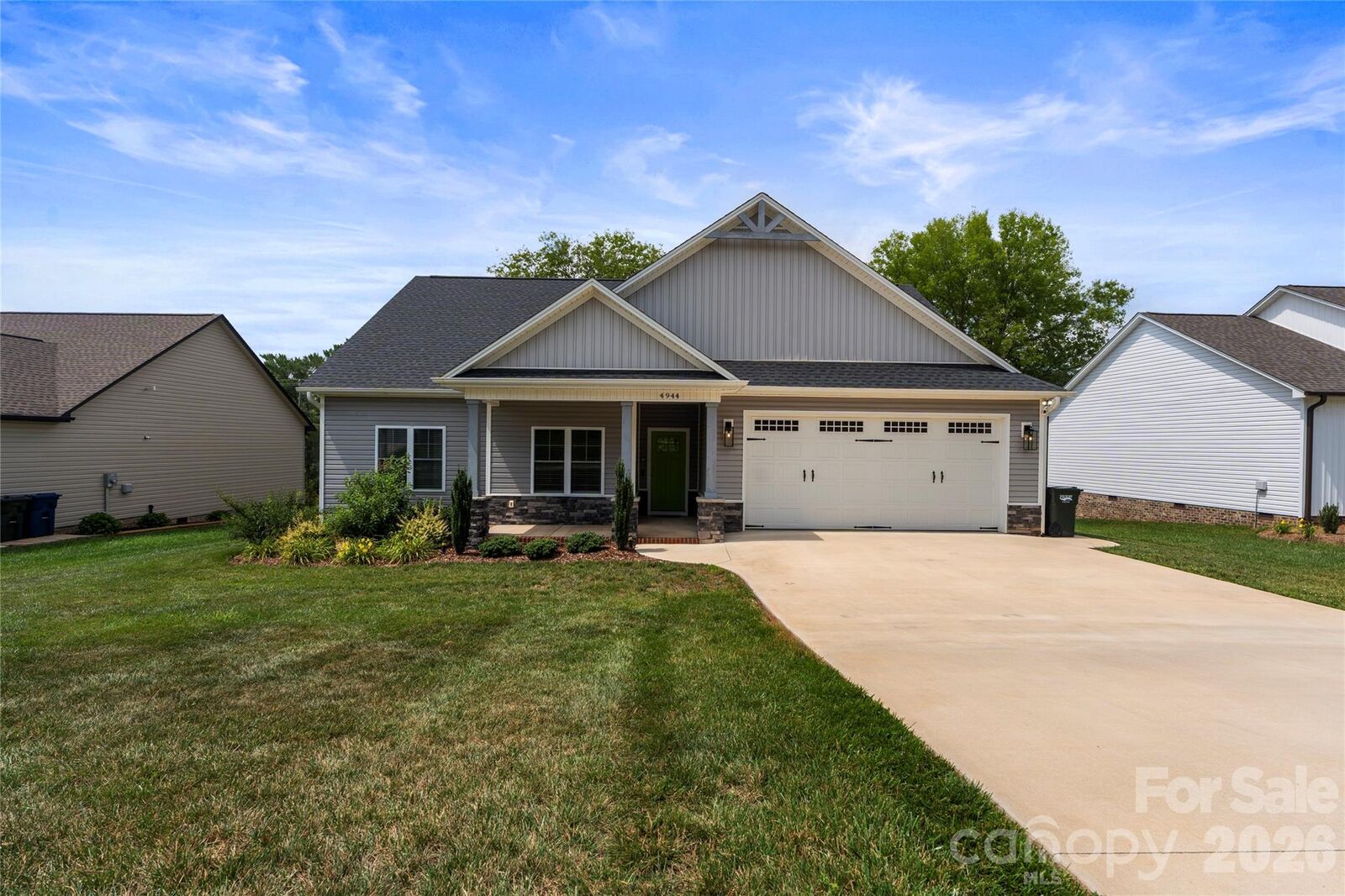 Property Photo: 4944 Southview Drive NC 28602