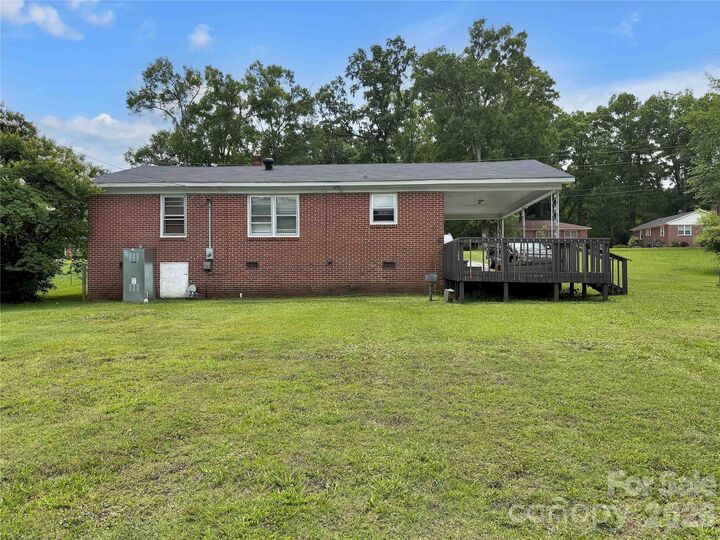 Property Photo:  113 Pinewood Avenue  SC 29325 