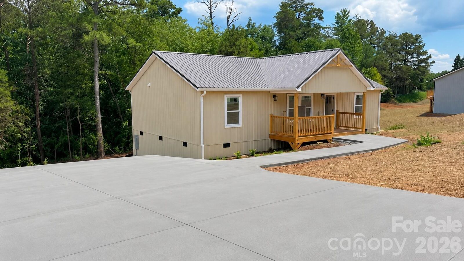 Property Photo: 2033 Bailey Drive NC 28601