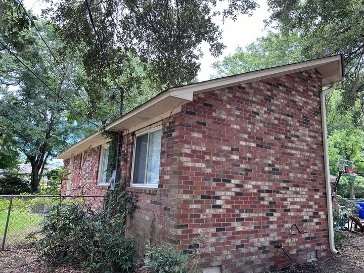 Property Photo: 1056 Yorktown Drive SC 29412
