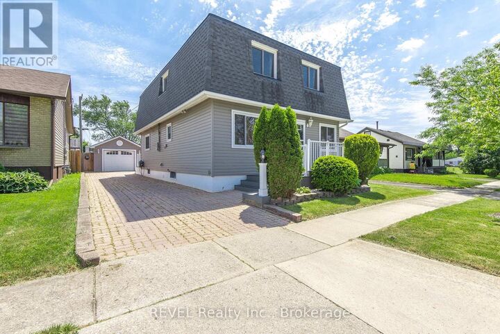 Property Photo: 373 Hennepin Avenue ON L3B 4T4