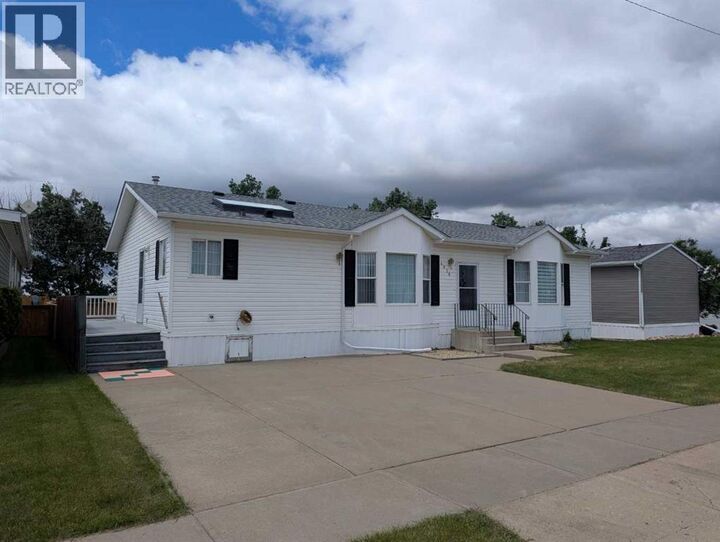 Property Photo:  4926 59 Street  AB T0B 2L0 