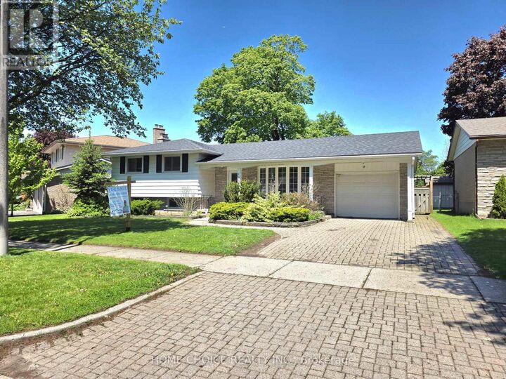 Property Photo: 130 Champlain Crescent ON N2B 2Y6