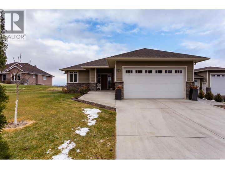 Property Photo: 833 McCurdy Road East BC V1X 8G3