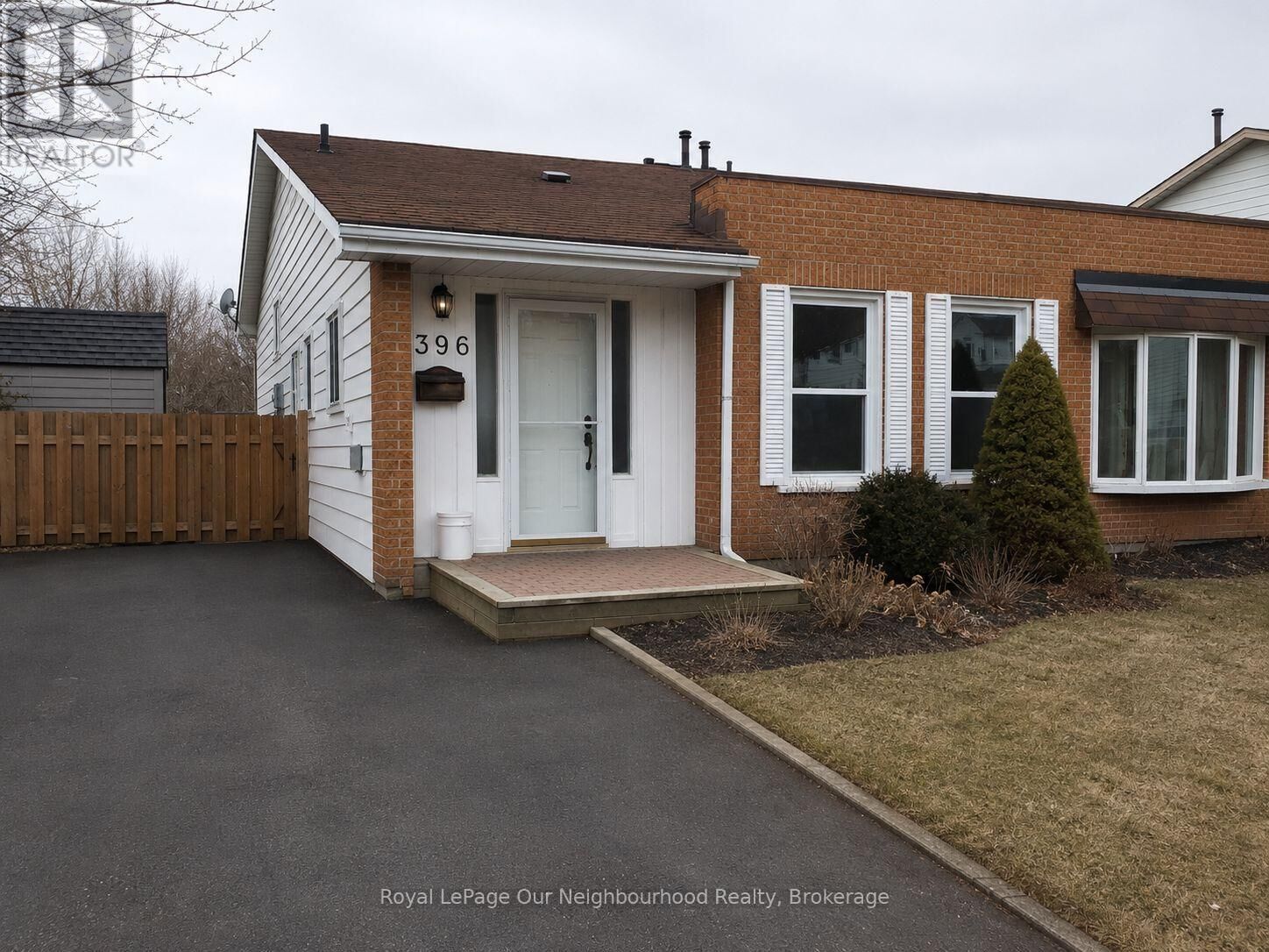 Property Photo: 396 Fleetwood Drive 1 ON L1K 1C4