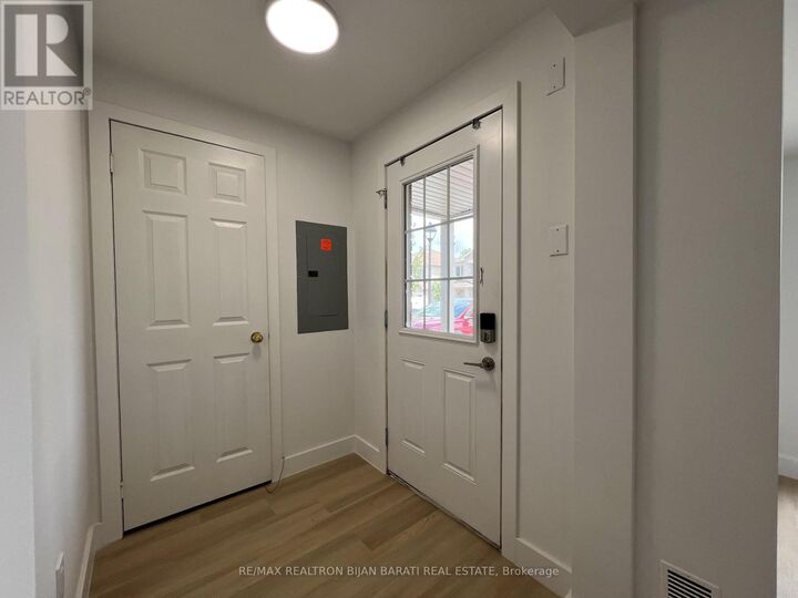 Property Photo: 175 Stanley Street #33 ON L4M 0G2