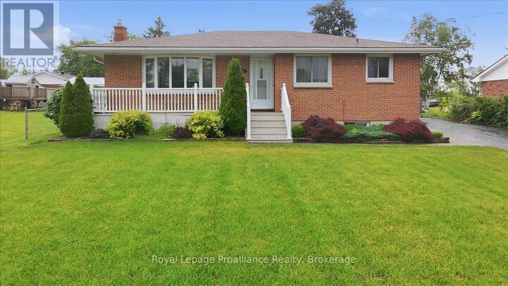 Property Photo:  312 Church Street  ON K0K 3E0 