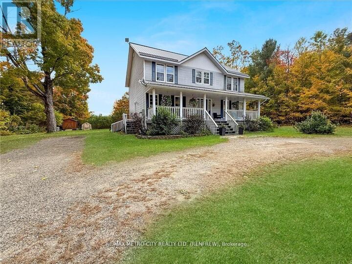 121 Pheasant Run — photo 1