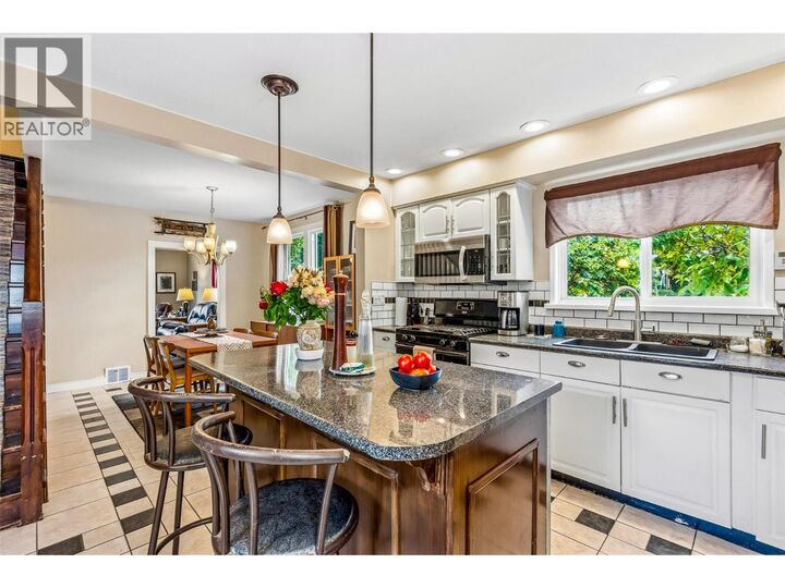 Property Photo: 1409 Vancouver Street BC V0B 1G4