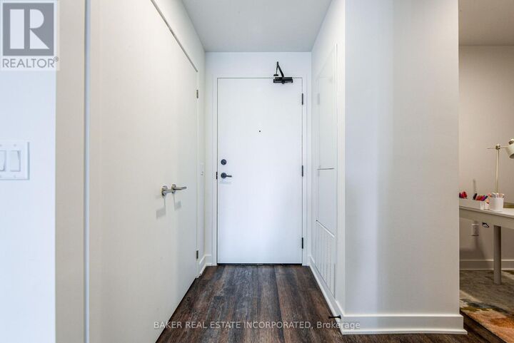 Property Photo: 3030 Pharmacy Avenue 1127 ON M1W 2N7