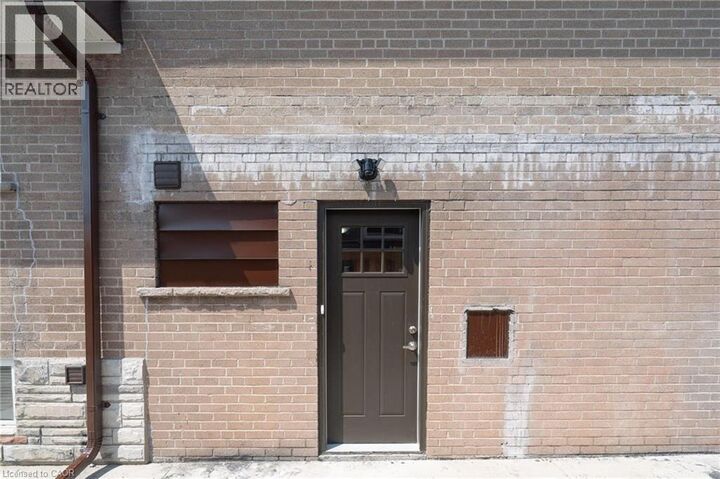 Property Photo:  208 Giltspur Drive  ON M3L 1N5 