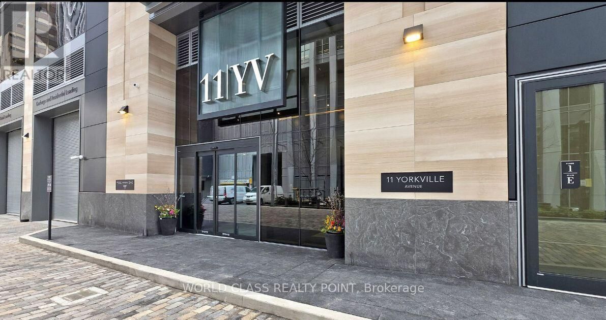 Property Photo: 11 Yorkville Avenue 3706 ON M4W 0B7