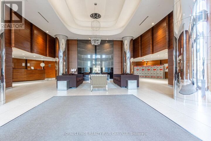 Property Photo:  5 Valhalla Inn Road 510  ON M9B 0B1 