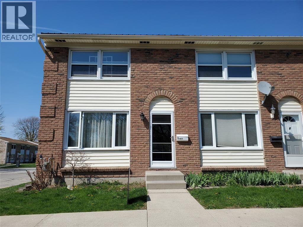 Property Photo:  877 Carleton Place 1  ON N7T 3V8 