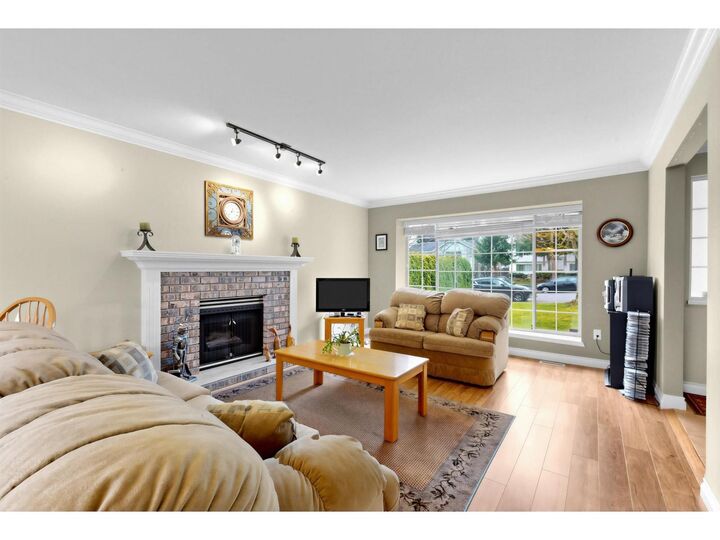 Property Photo:  15929 88A Avenue  BC V4N 2X9 