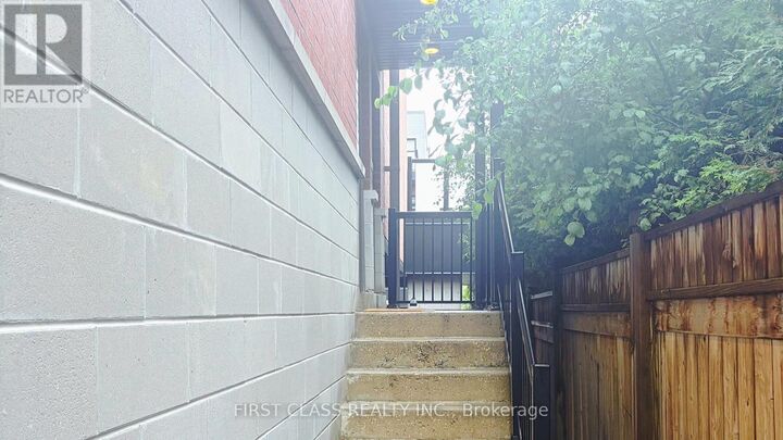 Property Photo:  20 Echo Point 126  ON M1W 0A7 