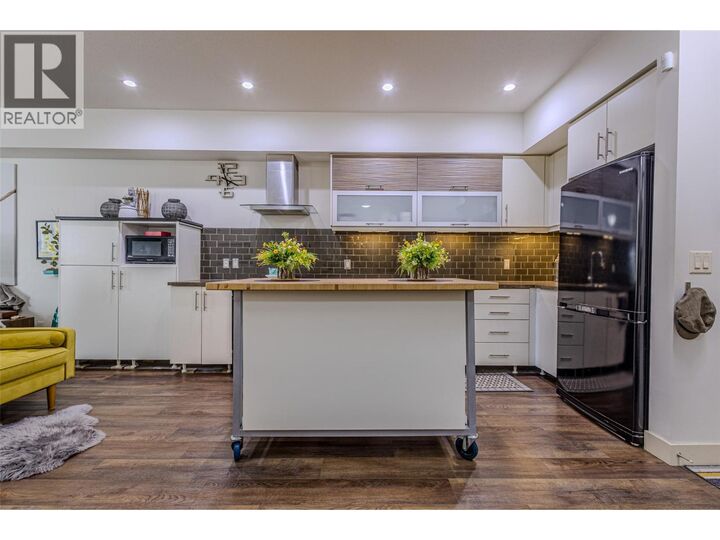Property Photo: 700 Martin Avenue 106 BC V1Y 6V3