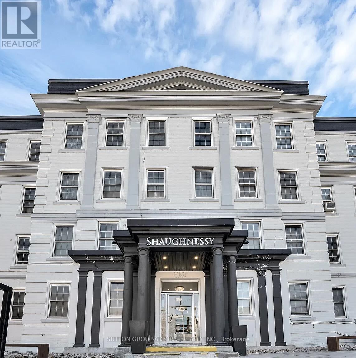 Property Photo:  699 Eglinton Avenue West 102  ON M5N 1C6 