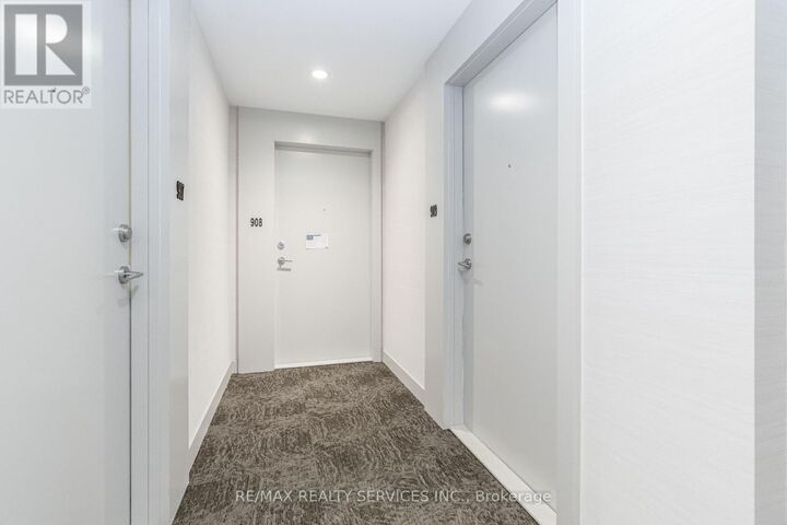 Property Photo:  225 Veterans Drive 909  ON L7A 5L7 