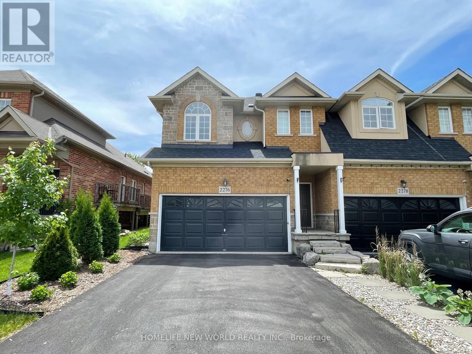 Property Photo:  2276 Whistling Springs Crescent  ON L6M 0C5 