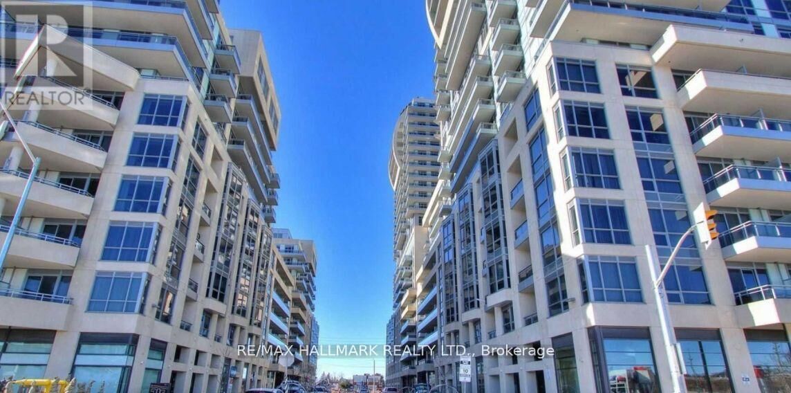 Property Photo: 9205 Yonge Street 1701 ON L4C 1V5
