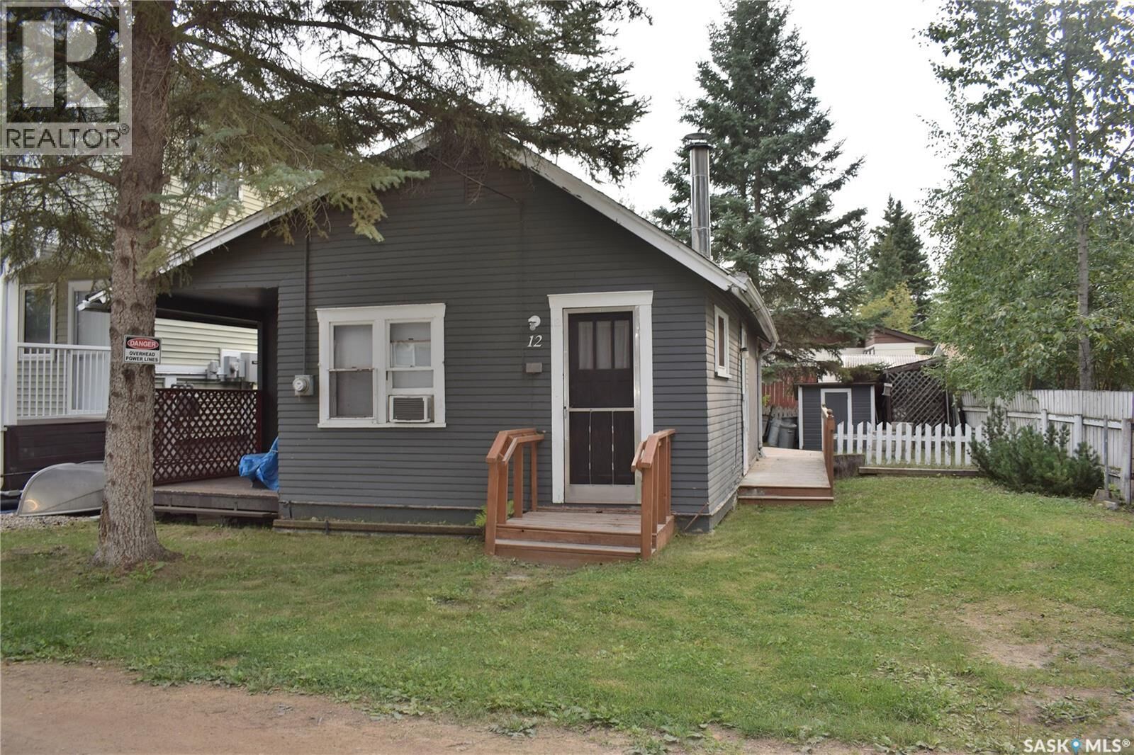 Property Photo:  12 6th Street  SK S0J 0N0 