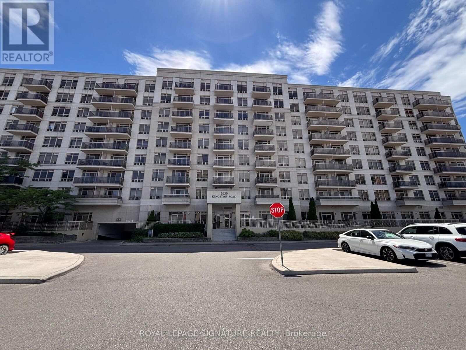 Property Photo: 3650 Kingston Road 725 ON M1M 3X9