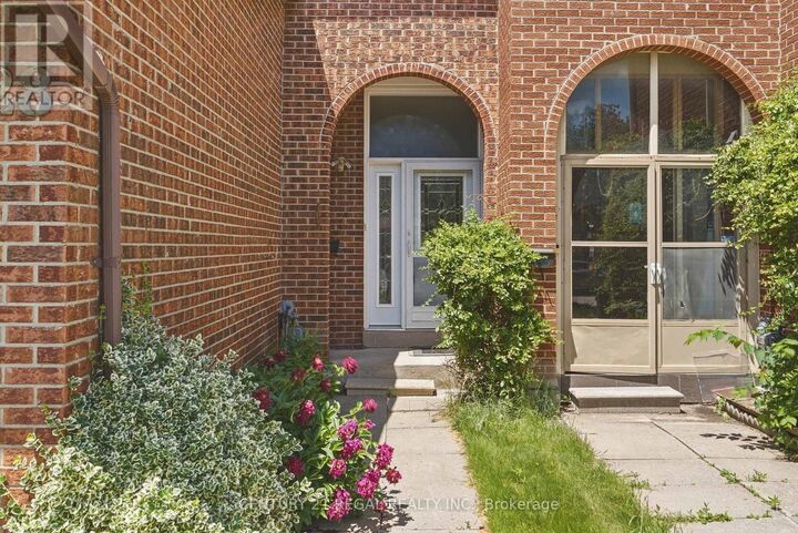 Property Photo:  28 Newdawn Crescent  ON M1V 1J9 