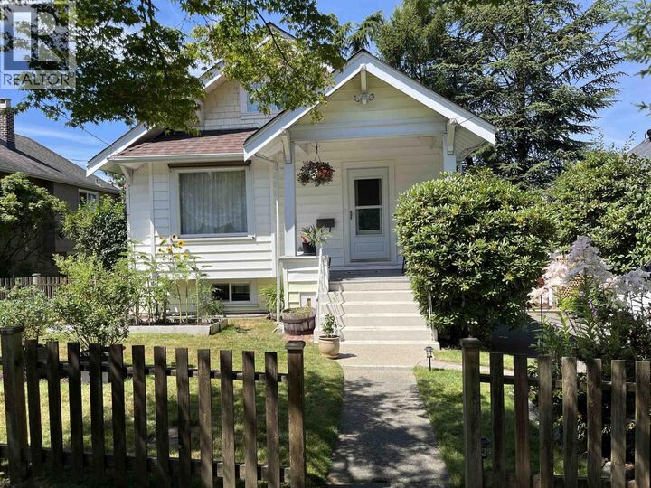 Property Photo:  105 Durham Street  BC V3L 1X2 