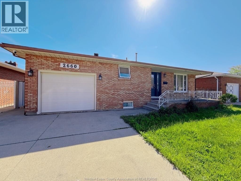 Property Photo:  2660 Langlois Avenue Upper  ON N8X 4V6 