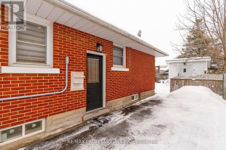 Property Photo: 139 Byron Avenue Lower ON N2C 1Z7