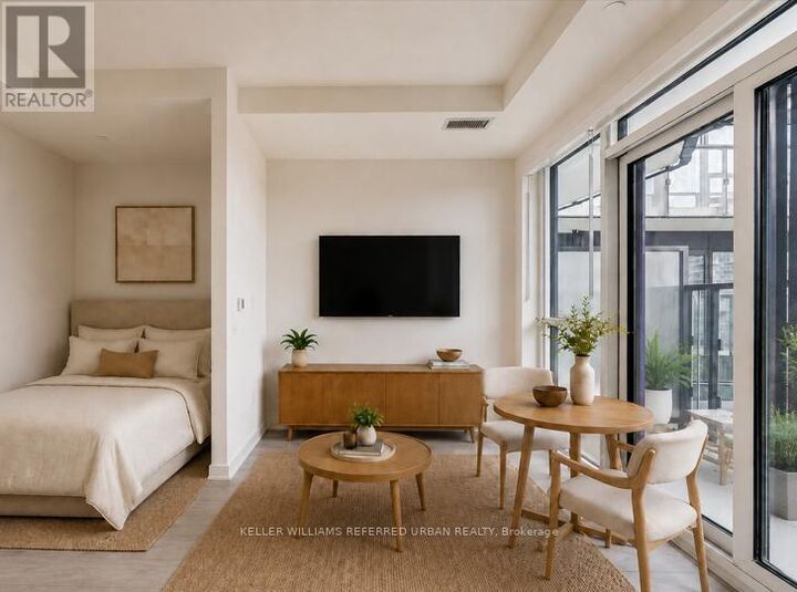 Property Photo:  110 Broadway Avenue 710  ON M4P 0E9 
