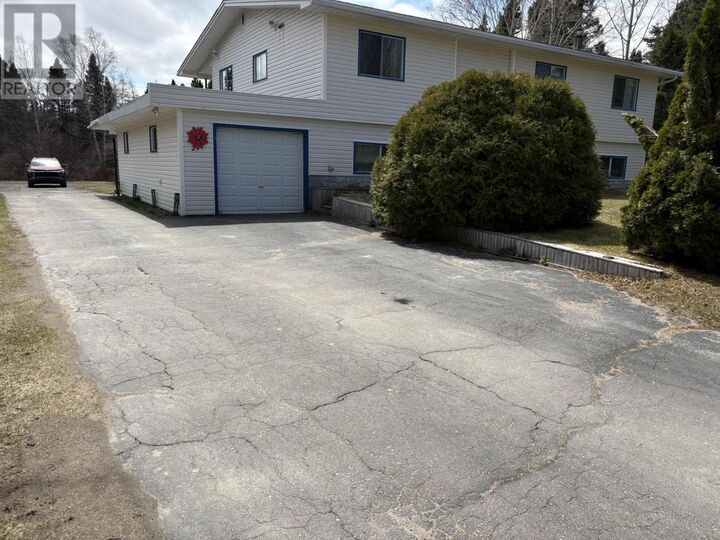 31 Angle Brook Road — photo 1