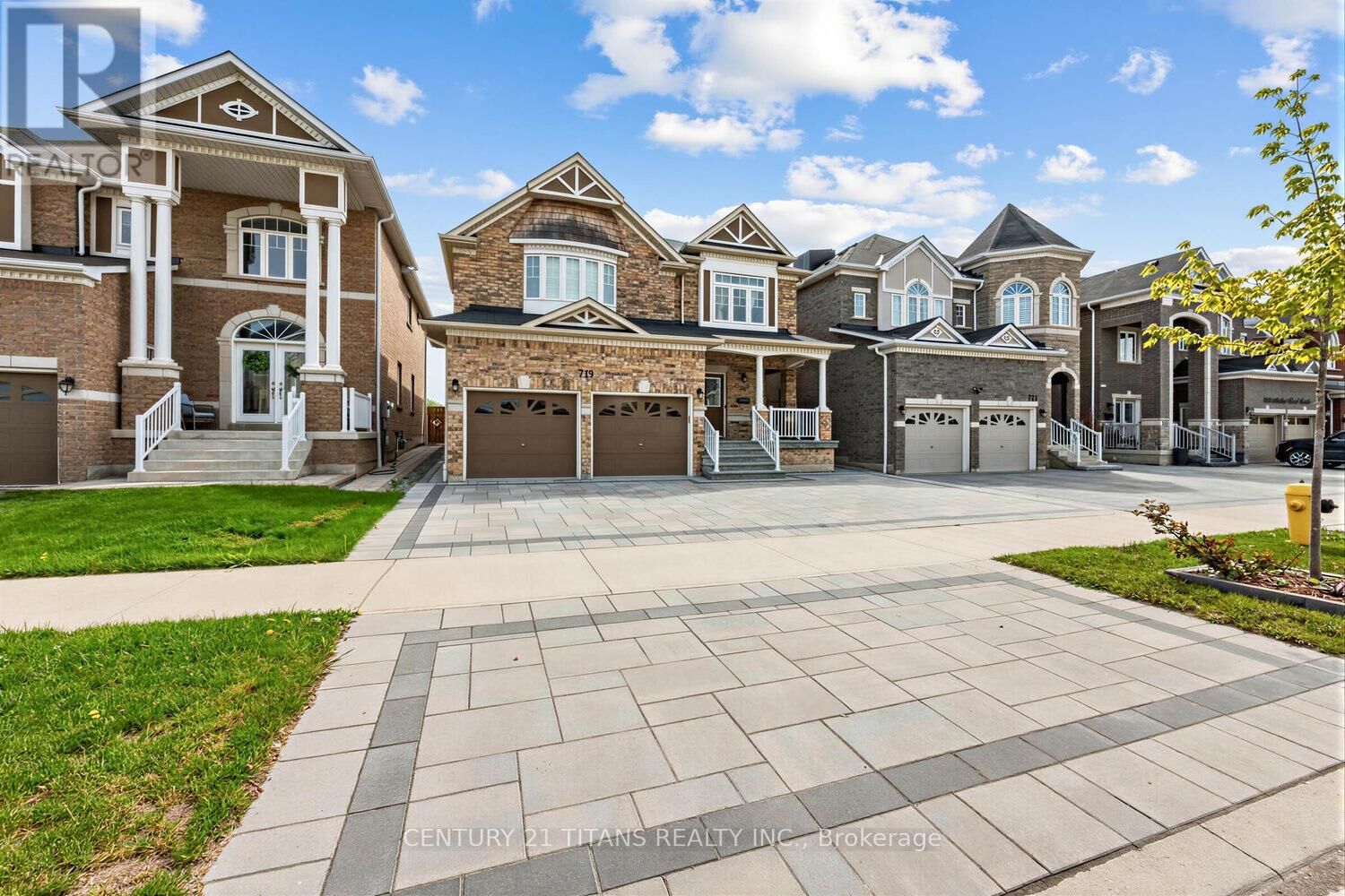 Property Photo:  719 Audley Road South  ON L1Z 0T7 