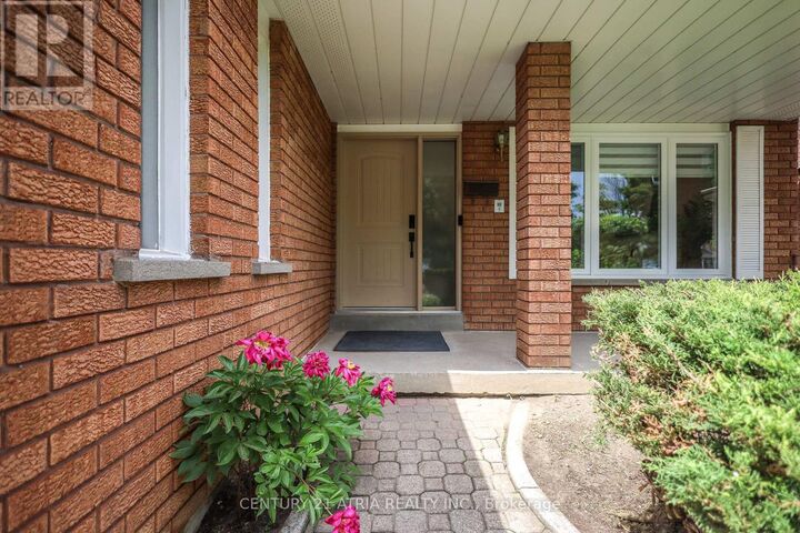 Property Photo: 34 Raynes Crescent ON M1V 3V7