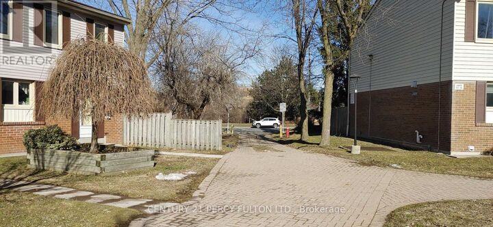 Property Photo: 270 Timberbank Main & 2nd Boulevard 132 ON M1W 2M1