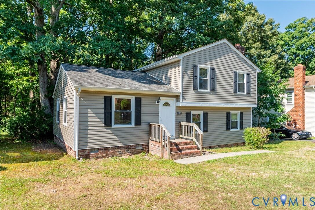 Property Photo: 6519 Balsam Road VA 23225