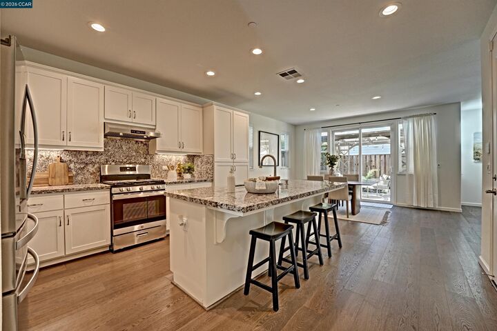 Property Photo:  2055 Rovello Loop  CA 94550 