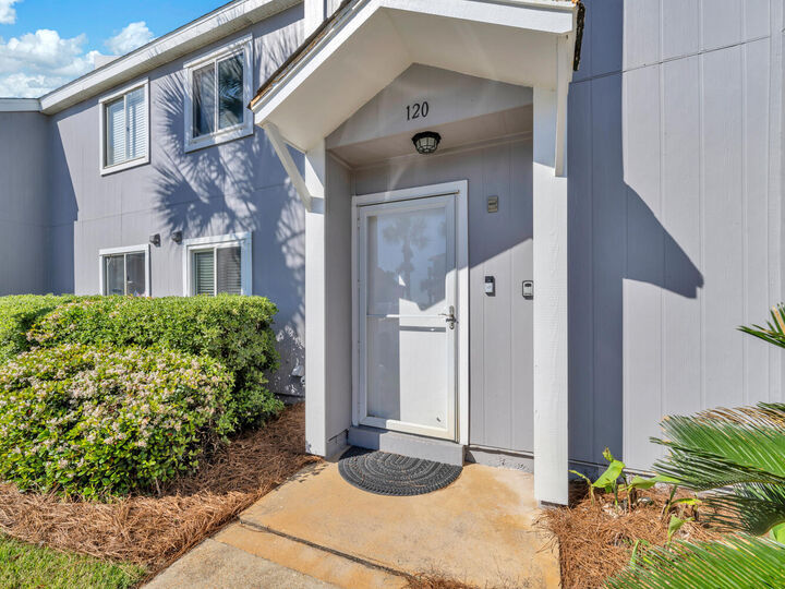 Property Photo:  940 US-98 120  FL 32541 