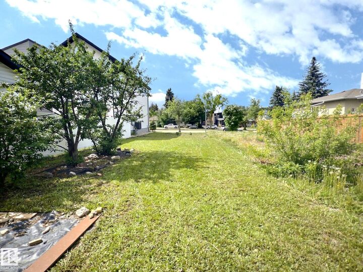 Property Photo: 9551 85 Street NW AB T6C 3E1