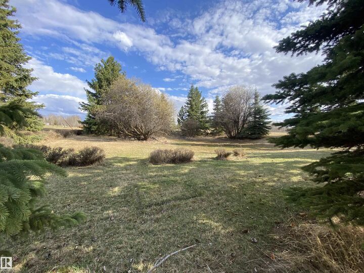 Property Photo:  52318 Rge Road 213  AB T8G 1C3 