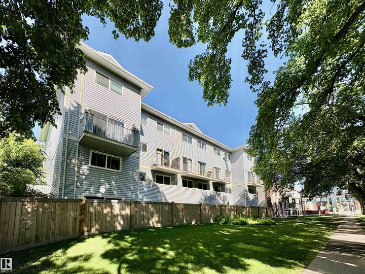 Property Photo:  10324 119 Street NW 3  AB T5K 1Z6 