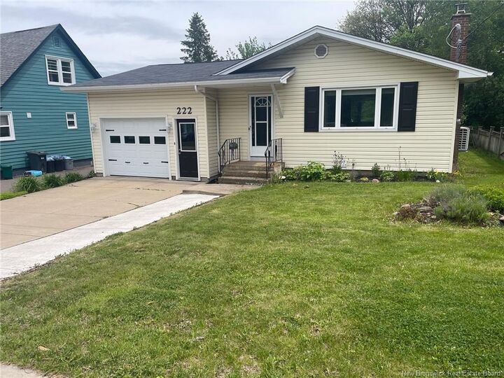 222 Wedgewood — photo 1