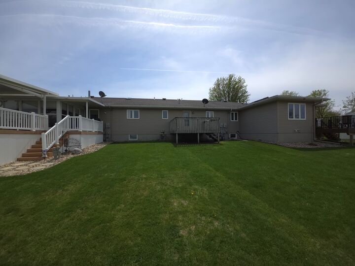 Property Photo: 214 West Elm Avenue IA 50574