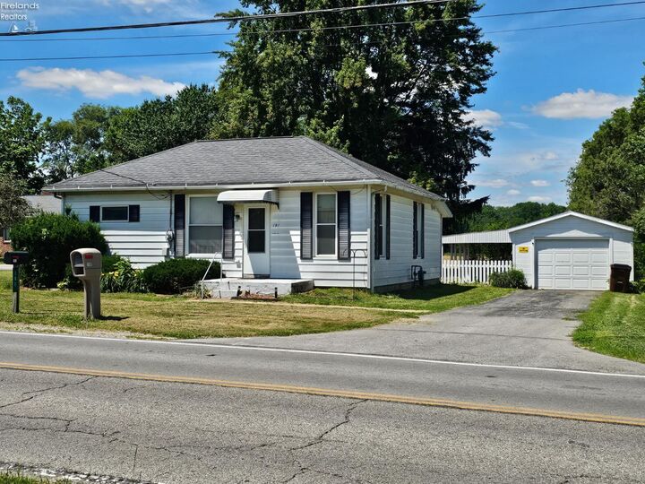 Property Photo: 191 N Woodland Ave OH 43410