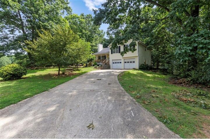 Property Photo:  7130 Bristol Trail  GA 30028 