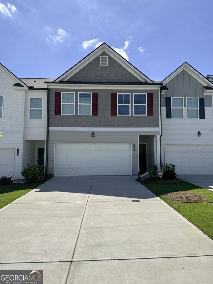 Property Photo: 1144 Westhampton Way GA 30180